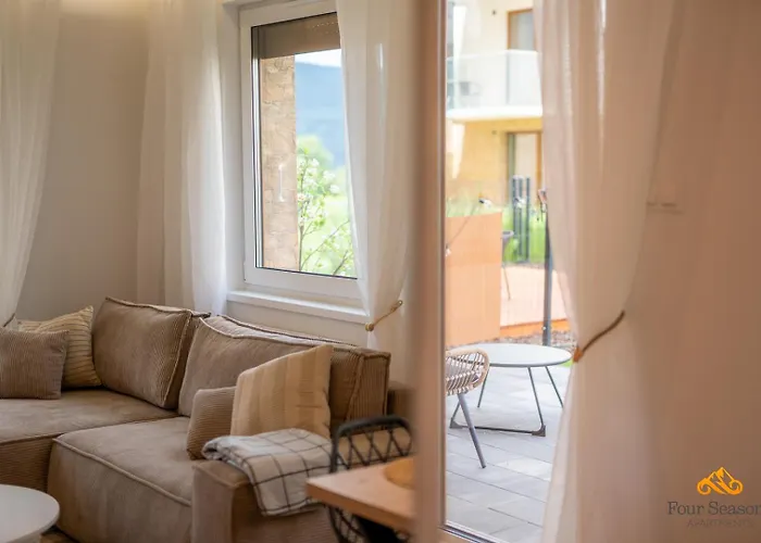 Z Tarasem Blisko Stoku By Four Seasons Lejlighed *