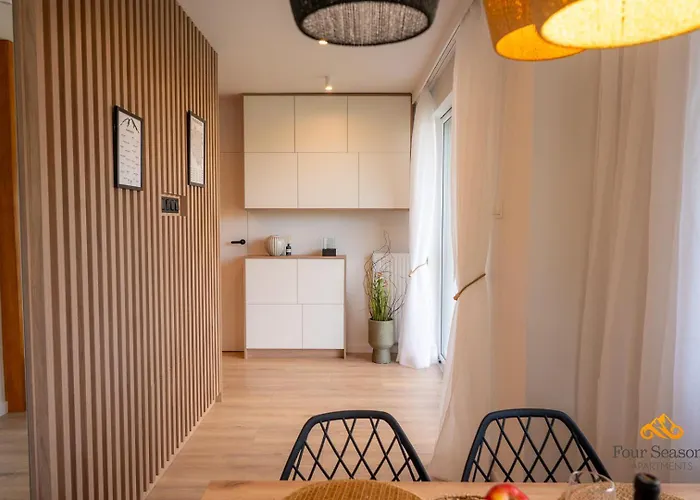 Z Tarasem Blisko Stoku By Four Seasons Lejlighed